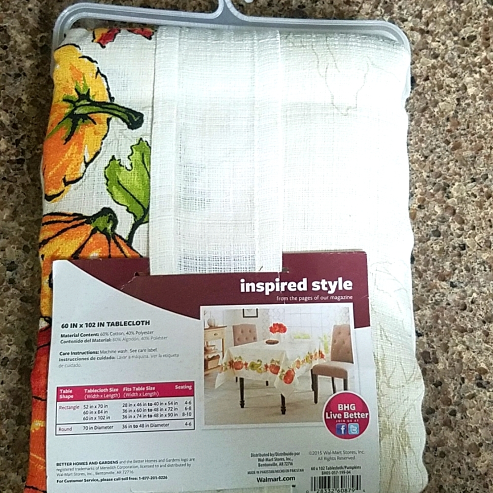 Nwot fall tablecloth